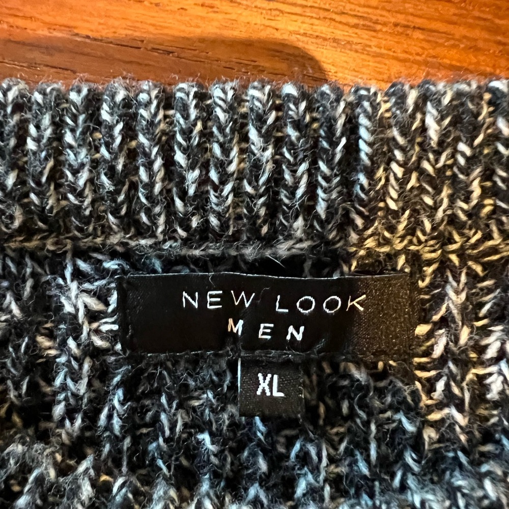 New Look Men's Color Block Sweater - Picture 2 of 2